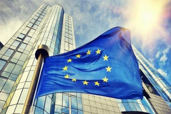 اروپا به دنبال وضع محدودیت‌های بیشتر بر تیک تاک، اینستاگرام و فیس بوک