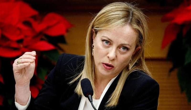ملونی: استفاده از برقع و نقاب در ایتالیا ممنوع می‌شود