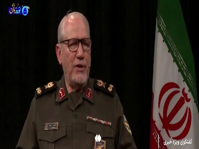 سرلشکر صفوی: آمریکا می‌خواست تنگۀ هرمز را باز کند اما باب المندب هم بسته شد