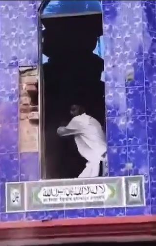 حمله هندوها به مسلمانان در هند و تخریب اماکن مذهبی