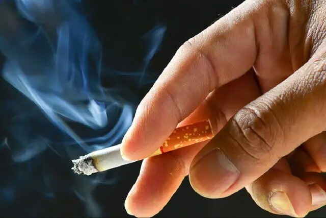 سیگاری ها کمتر به پارکینسون مبتلا می‌شوند؟