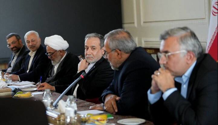 دیدار مجمع نمایندگان استان تهران در مجلس شورای اسلامی با وزیر امور خارجه