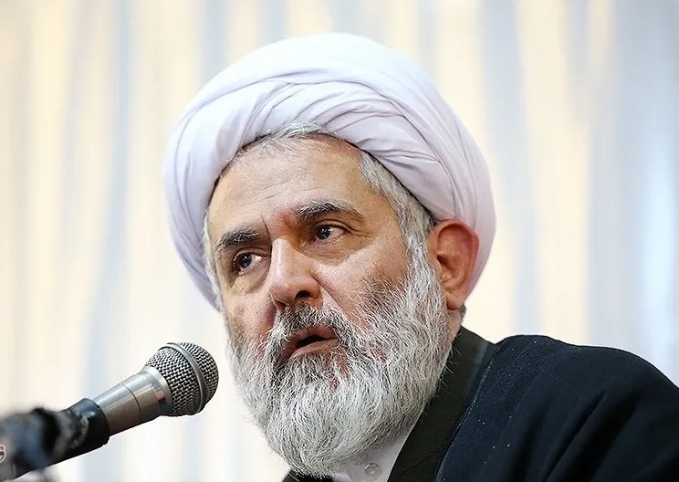طائب: شلیک موشک و میدان‌داری و سخنرانی در خیابان، دو حلقه از یک واکنش راهبردی ماست