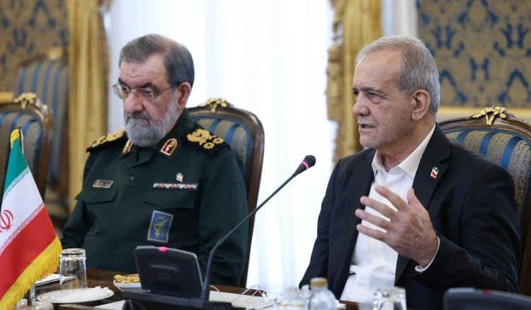 پزشکیان: از هر تفاهمی که به وحدت کشورهای اسلامی منجر شود حمایت می کنیم